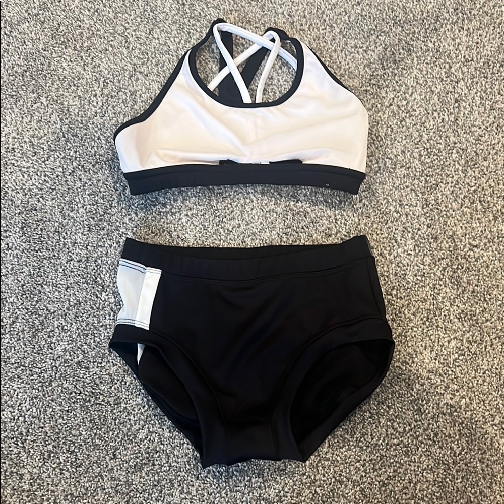Tiger Friday Black and White Athletic Dance Set
